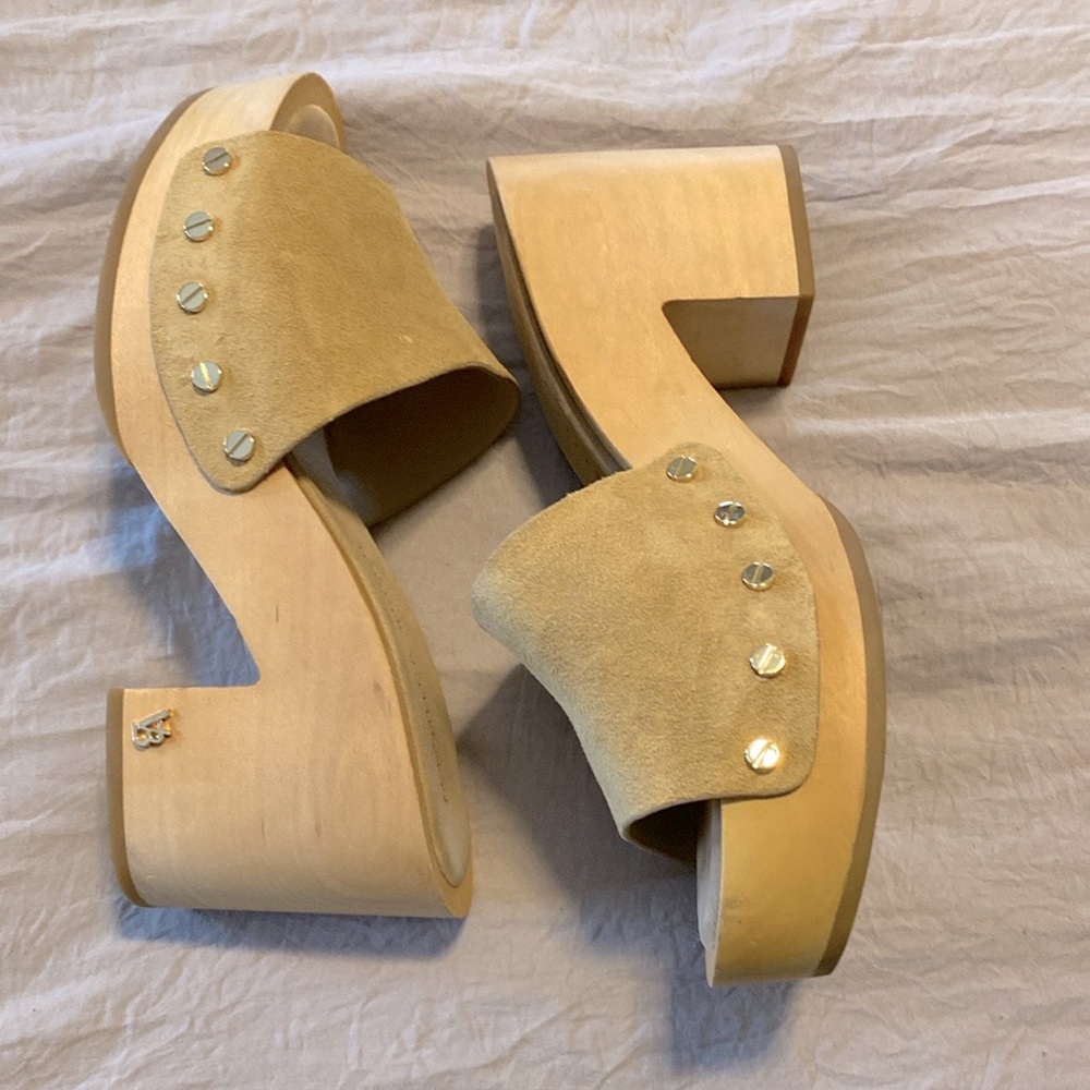 Veronica Beard Suede Sandals